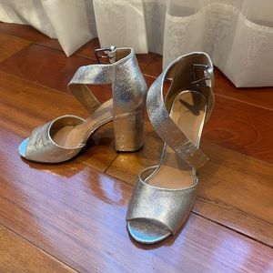 Sandals in silver color
